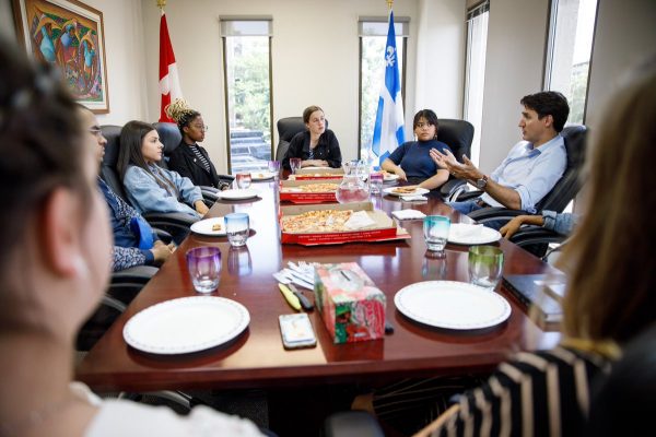 Jovens no Canadá aconselharão o Primeiro-Ministro